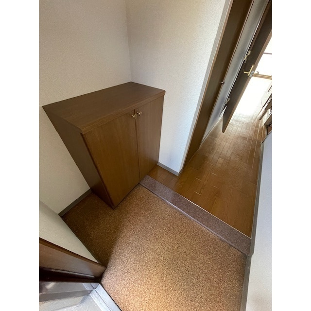 駿東郡長泉町下土狩の賃貸マンションの玄関