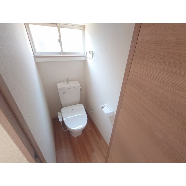田中借家のトイレ