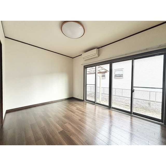 駿東郡清水町久米田の一戸建ての居間・リビング