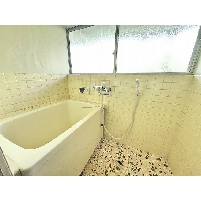 河野アパートの浴室