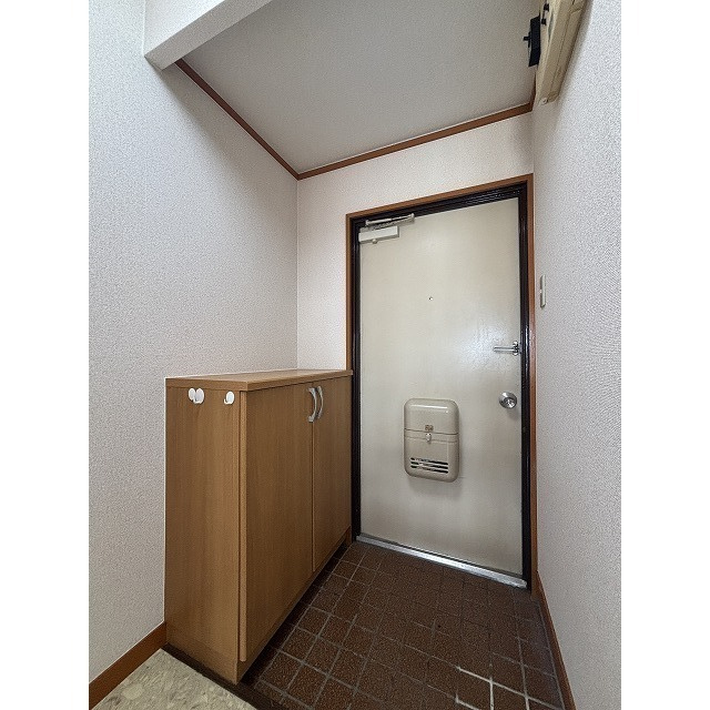 木瀬川リバーサイドマンションの玄関