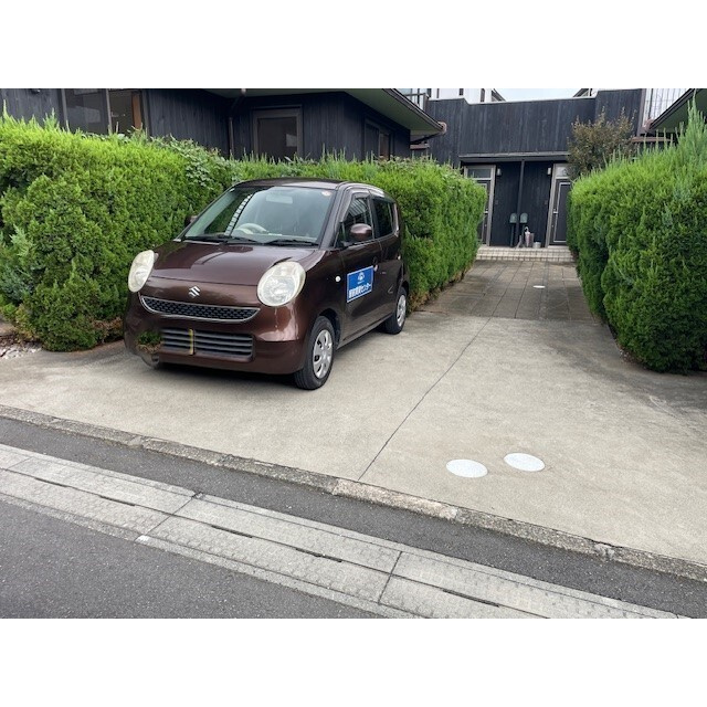 上屋敷ガーデンの駐車場