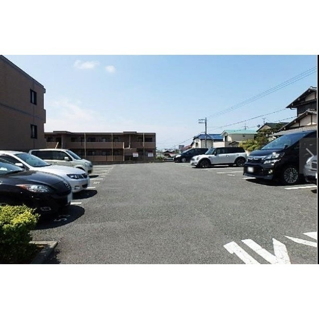 グリーングラス　Ｎの駐車場