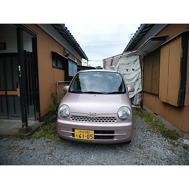 三島市中島の一戸建ての駐車場