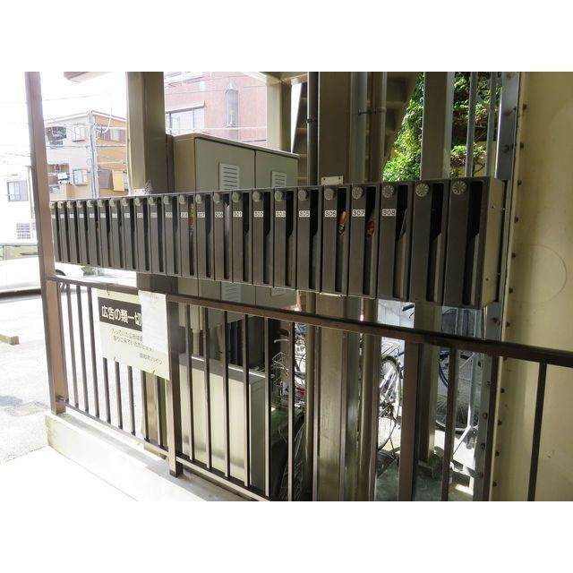 御殿町ハイツ　Ａのエントランス