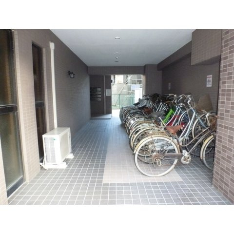 ファンカーサ沼津のその他|☆エントランス前にある駐輪場☆