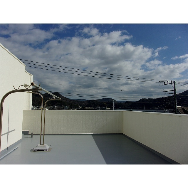 江浦一戸建のバルコニー