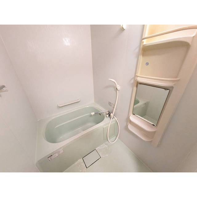 ストークハイツ志茂の浴室