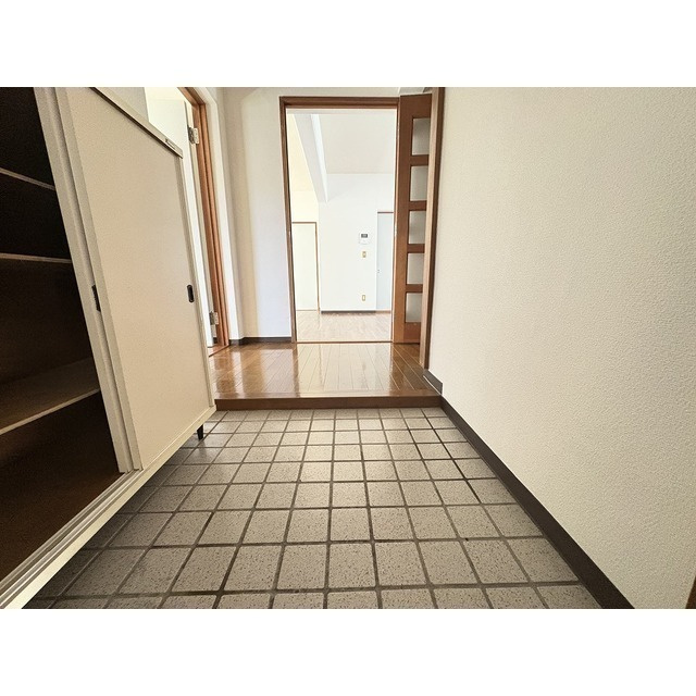 岩崎ハイツの玄関