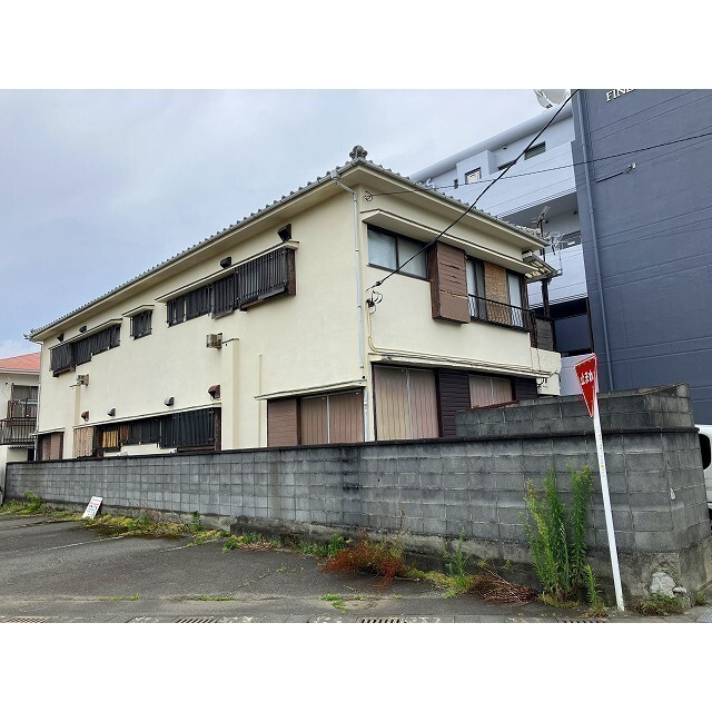 沼津市泉町のアパートの外観