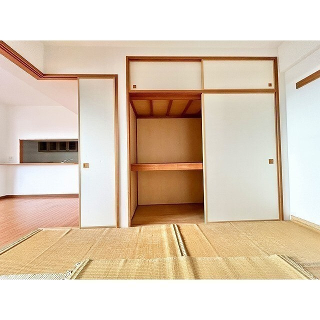 ウィスティリア三園の収納
