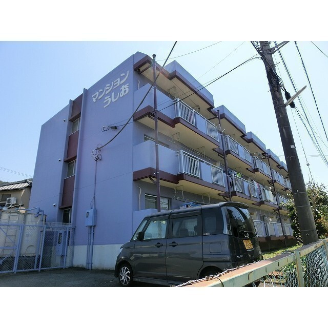 マンションうしおの駐車場