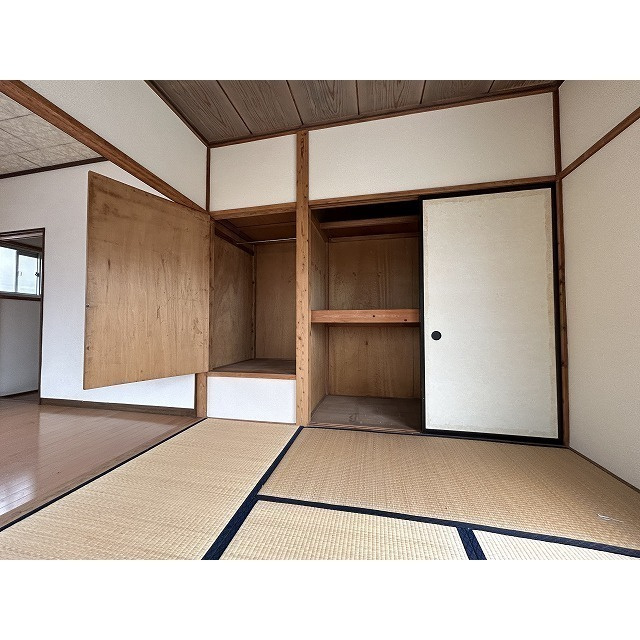 杉山アパートの収納