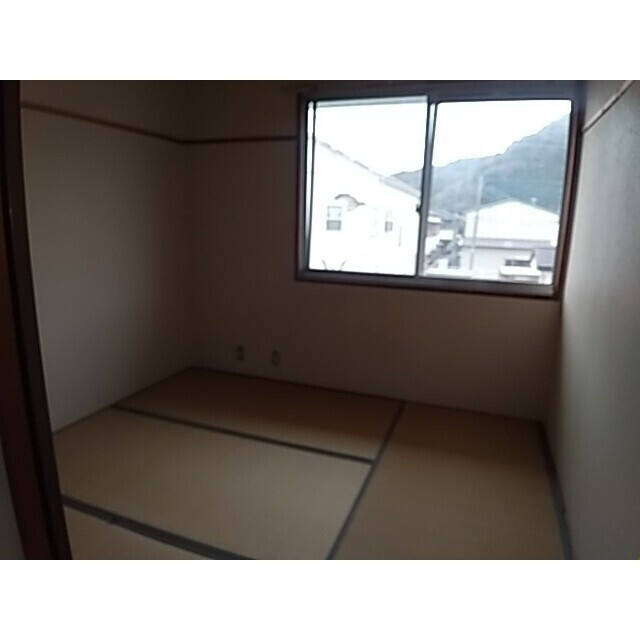 ホワイトハイツ名倉のその他
