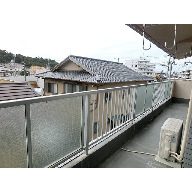 岩崎ハイツのバルコニー