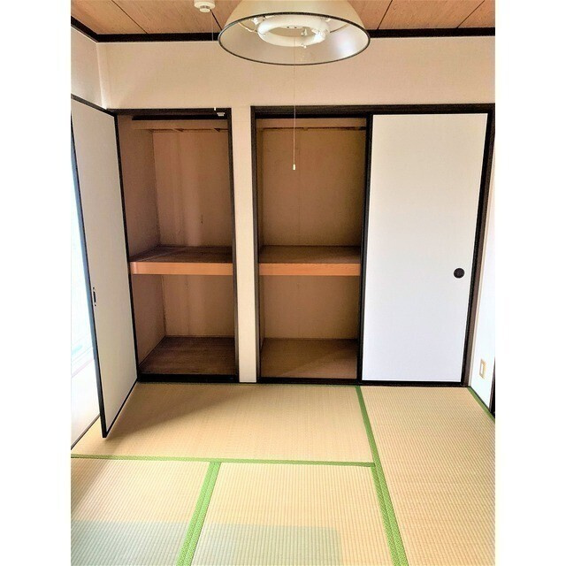 タウニー岡田の収納