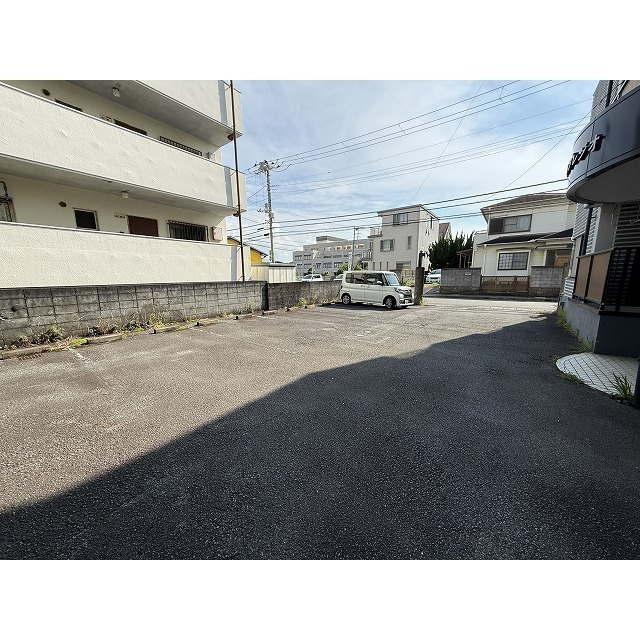 アーバンプレジオの駐車場