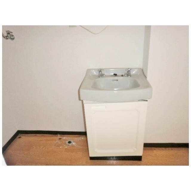 ファミール江川　Bの洗面所
