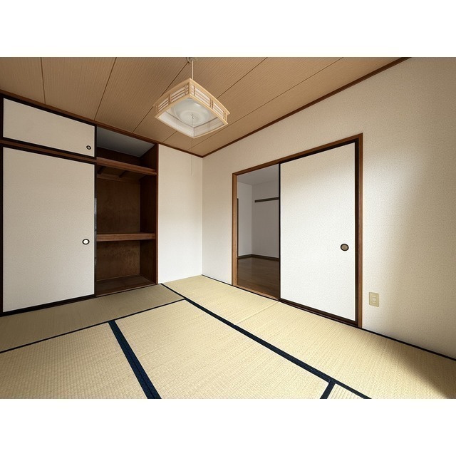 セムイハイツの収納