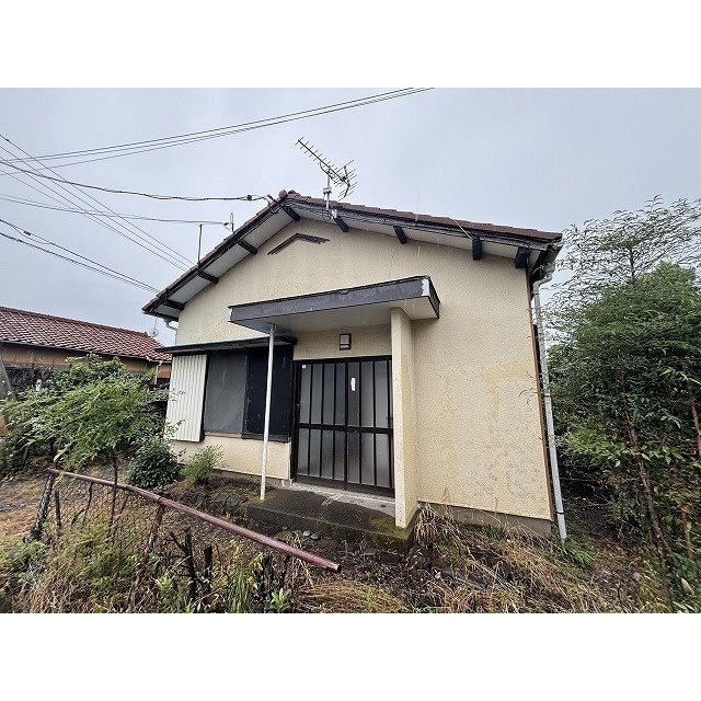 植松戸建のエントランス