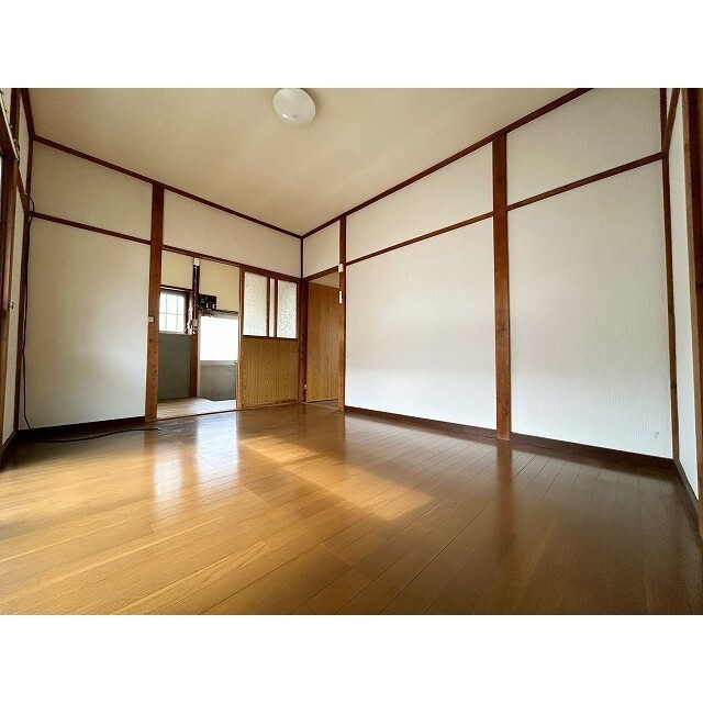 杉山戸建の居間・リビング