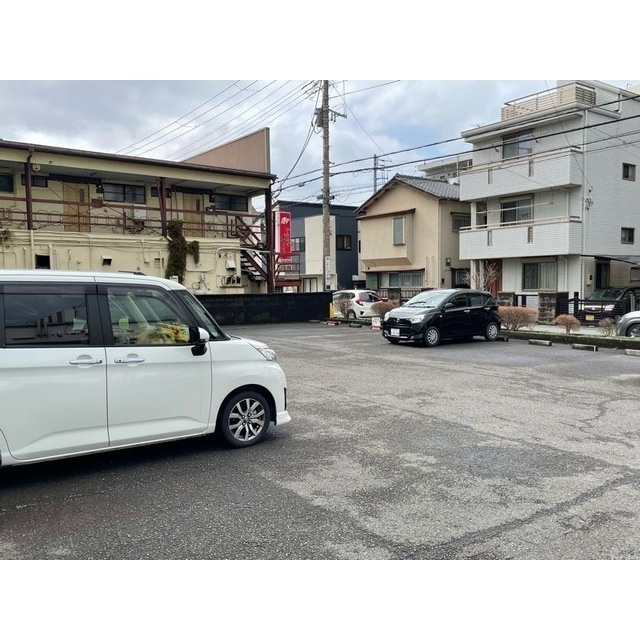 タウンコートオオタの駐車場