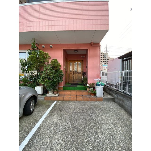コーラル庄栄の玄関