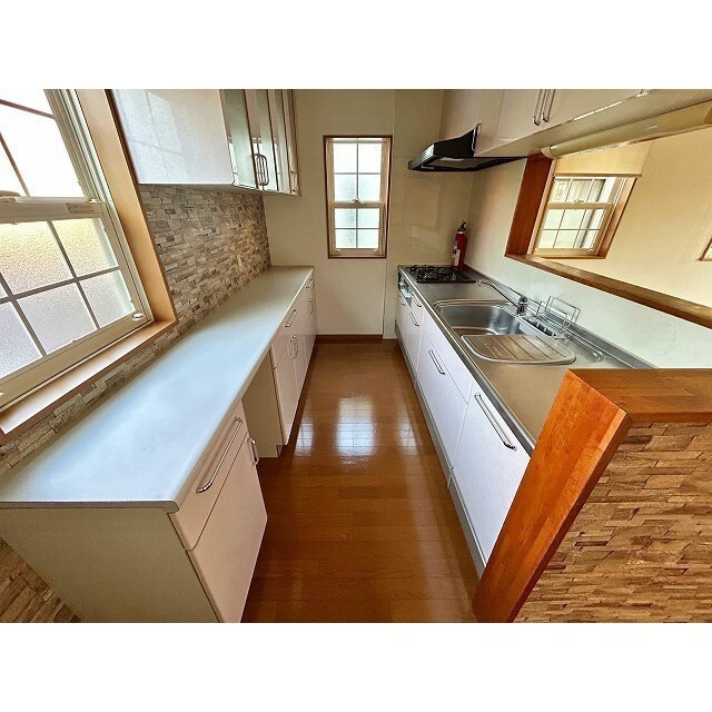 鈴木戸建のキッチン
