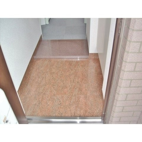 マルシオン・マルジュの玄関