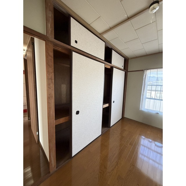 青山ハイツ　Ｂ棟の収納