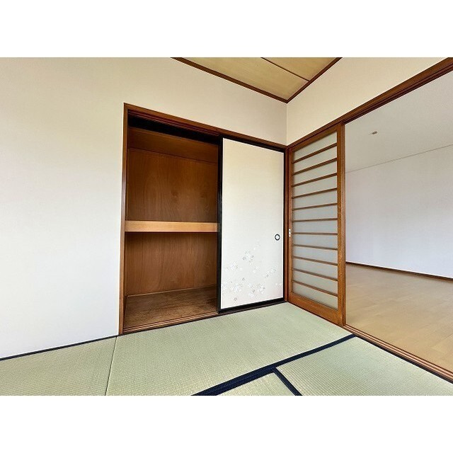 香貫山ビルの収納
