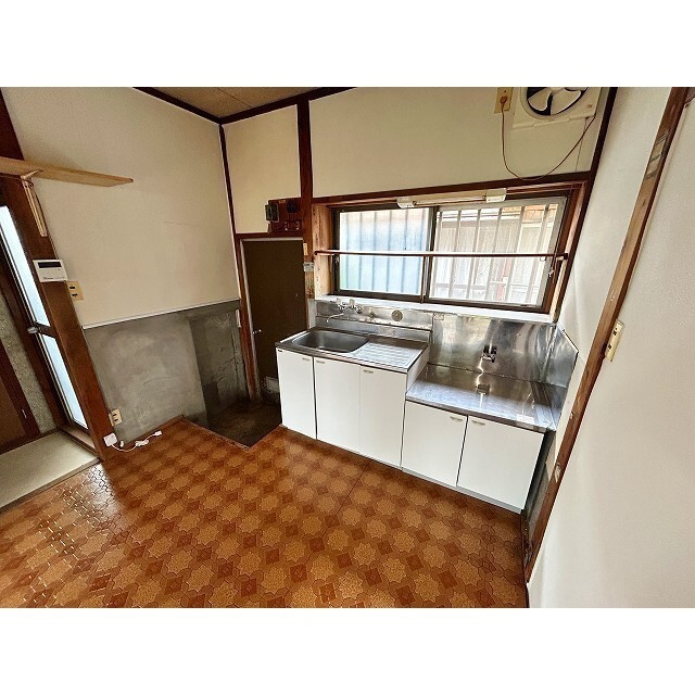 沼津市下香貫の一戸建てのキッチン