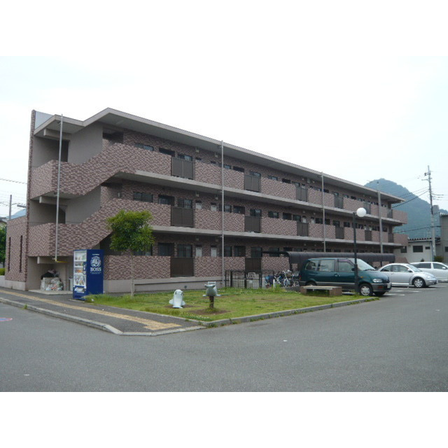 ロイヤルガーデン徳倉壱番館