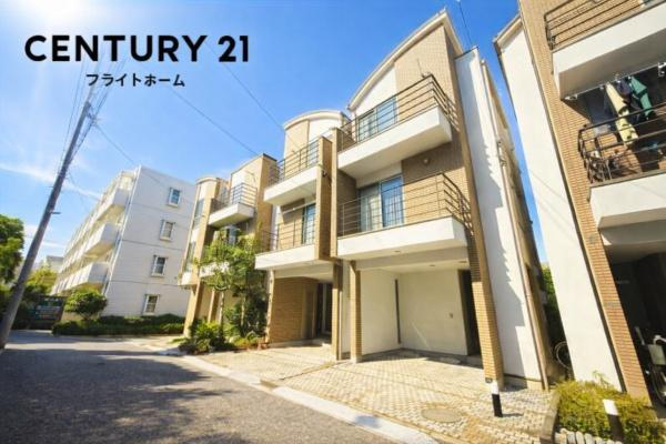 横浜市港北区日吉７丁目の中古一戸建の外観|閑静な住宅地でゆったりとお過ごし頂けます。
お気軽にお問合せ下さい！