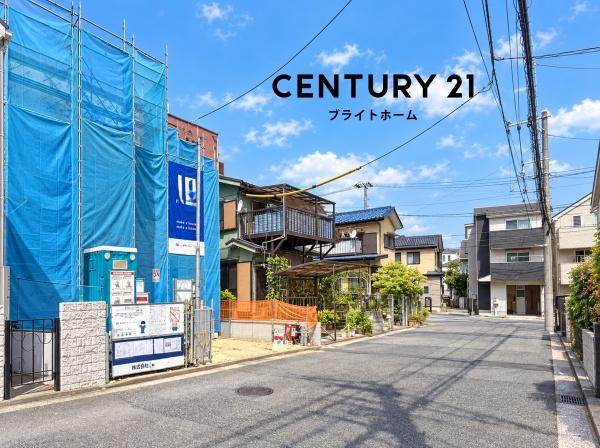 横浜市保土ケ谷区狩場町の新築一戸建の前面道路含む現地写真|前面道路が広いので、安心して駐車可能です！
是非現地へお越しください。