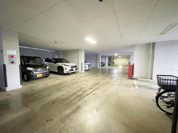 【駐車場】 | メイツ武蔵小杉富士見台 | 空き状況に関しましてはお気軽にお問合せ下さいませ。
