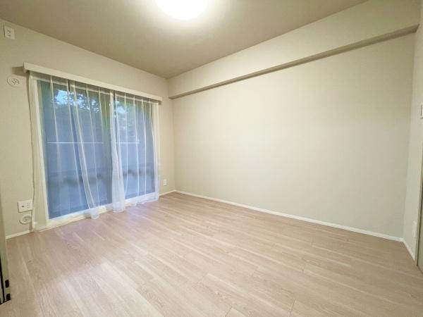 【洋室】 | メイツ武蔵小杉富士見台 | 日当たりが良く気持ちの良い居室です
