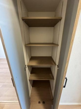 日商岩井香里ケ丘マンション　中古 マンションの収納
