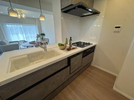 日商岩井香里ケ丘マンション　中古 マンションのキッチン