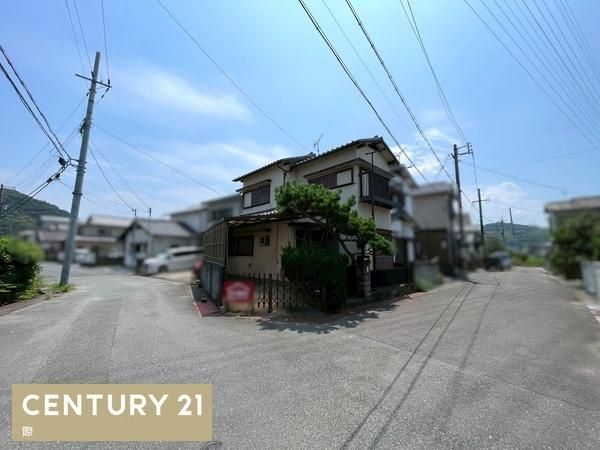 和歌山市鳴神　中古戸建の前面道路含む現地写真