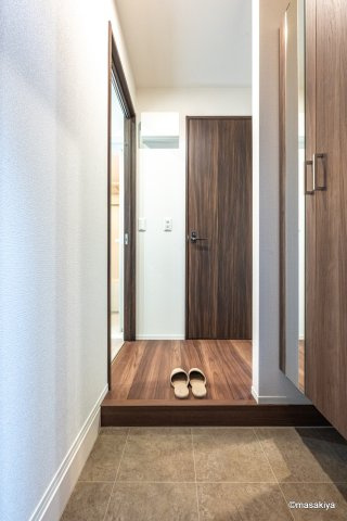レガーロの玄関