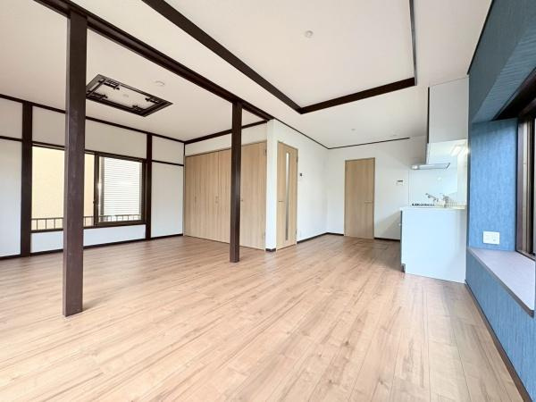 横浜市瀬谷区相沢７丁目の中古一戸建の居間・リビング