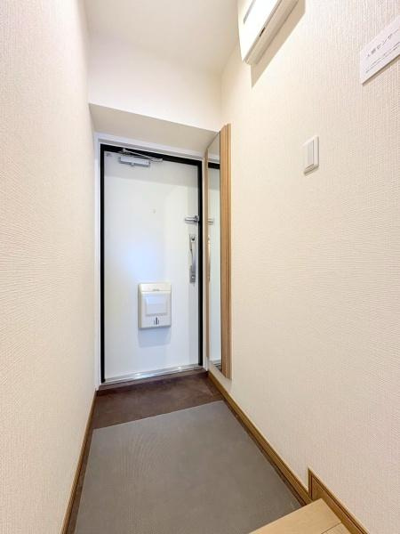 三ツ沢ハイタウン１号棟の玄関