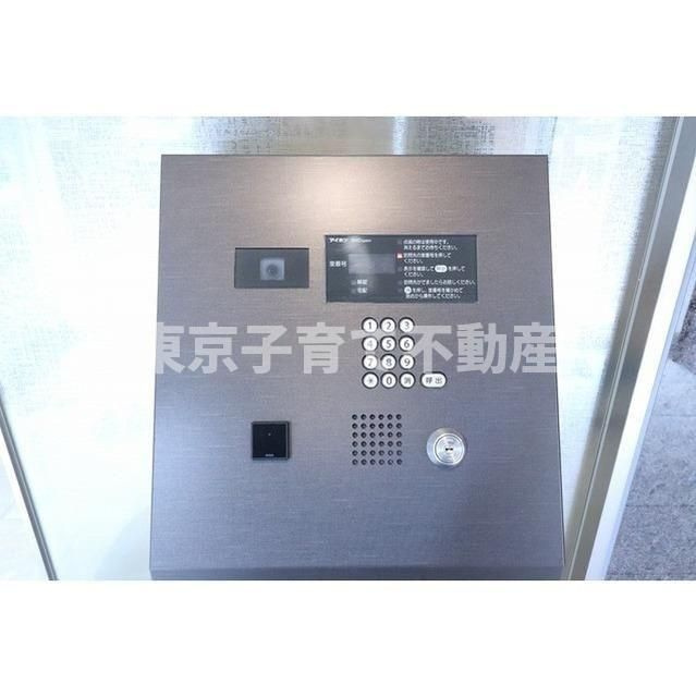 ルジェンテ文京東大前のエントランス