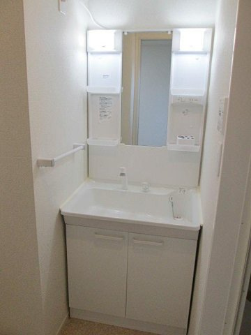 ベレッツァ　レガーロの洗面所
