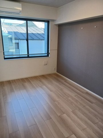 プリムローズ　日向の内装