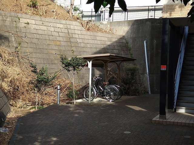 レオパレス川端Ⅱのその他|駐輪場　原付＆自転車のみ駐輪可能