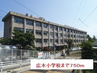 ミレニアムＫ・Ｔの周辺