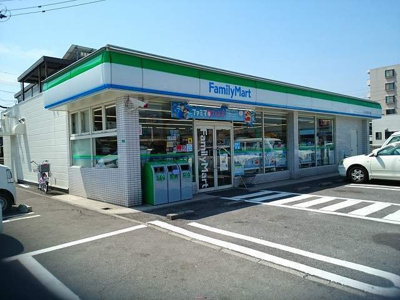 【周辺】 | グラン　アムール　Ｂ | ファミリーマート三佐３丁目店まで1500m