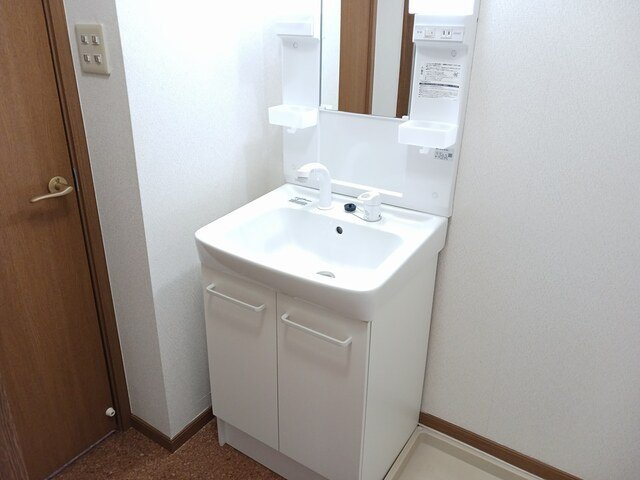 ヴェルカーザⅡの洗面所|使いやすい洗面所です